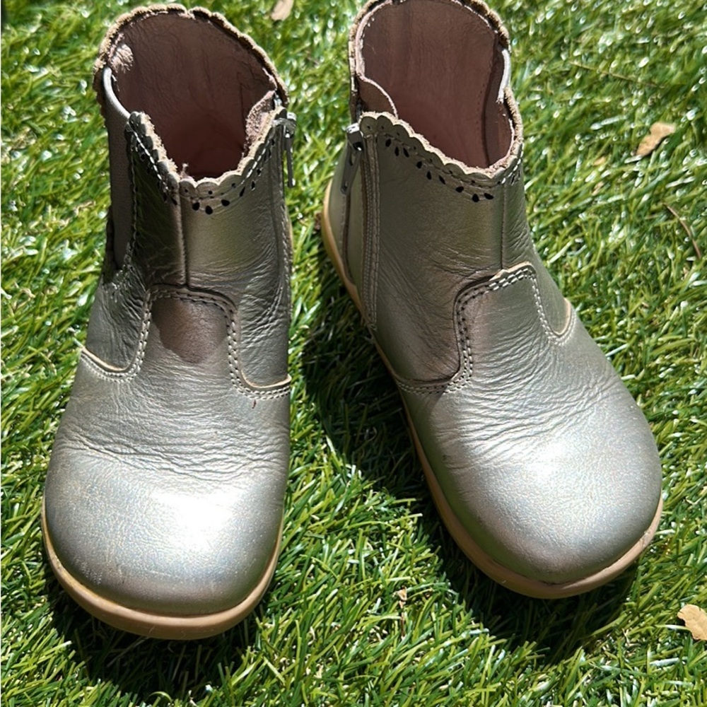 Stylish Silver Kids Boots